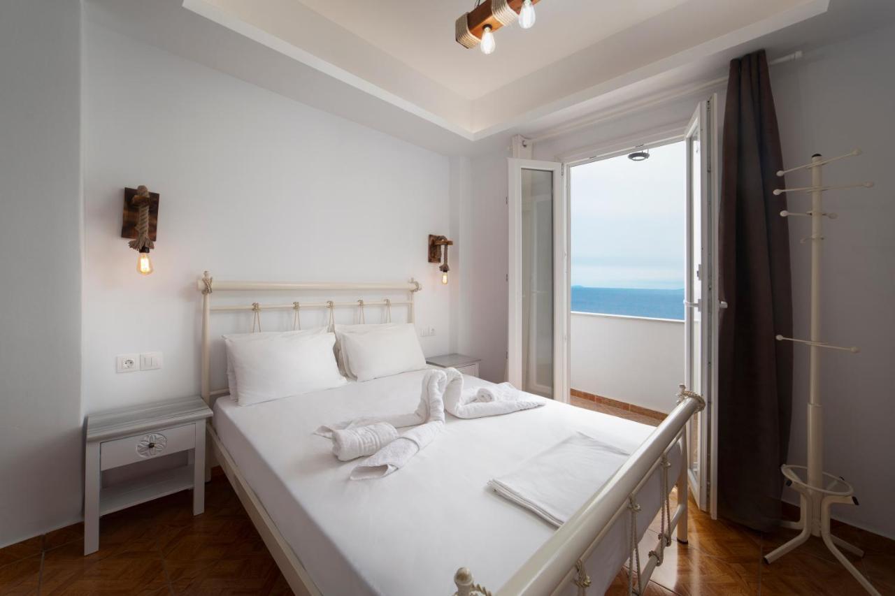 Blue Waves View Villa Баци Екстериор снимка