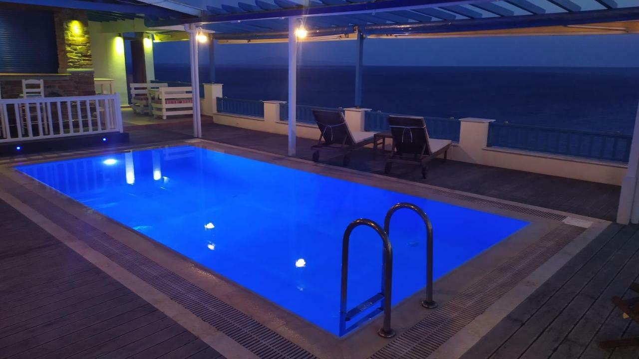 Blue Waves View Villa Баци Екстериор снимка